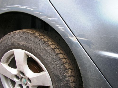 Как убрать мелкие дефекты лакокрасочного покрытия авто? Несколько хитрых способов