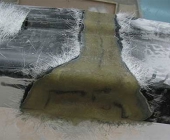 Деформированный бампер из термореактивного стеклопластика